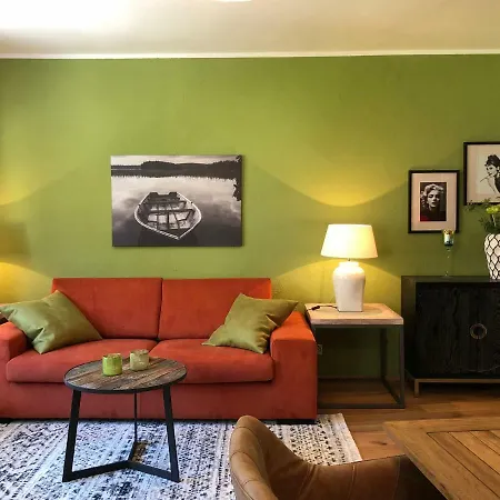 Apartment Style By Mieze Schindler *