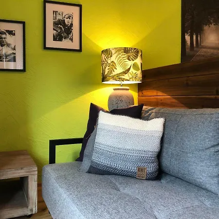 Apartment Style By Mieze Schindler *