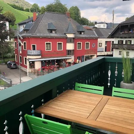 Apartment Style By Mieze Schindler *