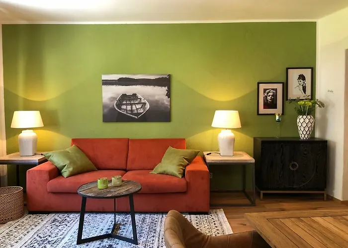 Apartment Style By Mieze Schindler *