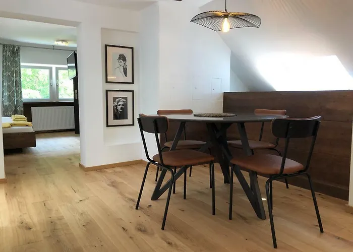 Apartment Style By Mieze Schindler